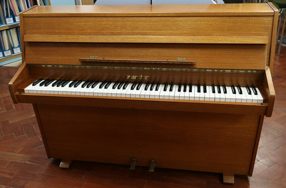 Zender Upright Acoustic Piano (85 Keys)